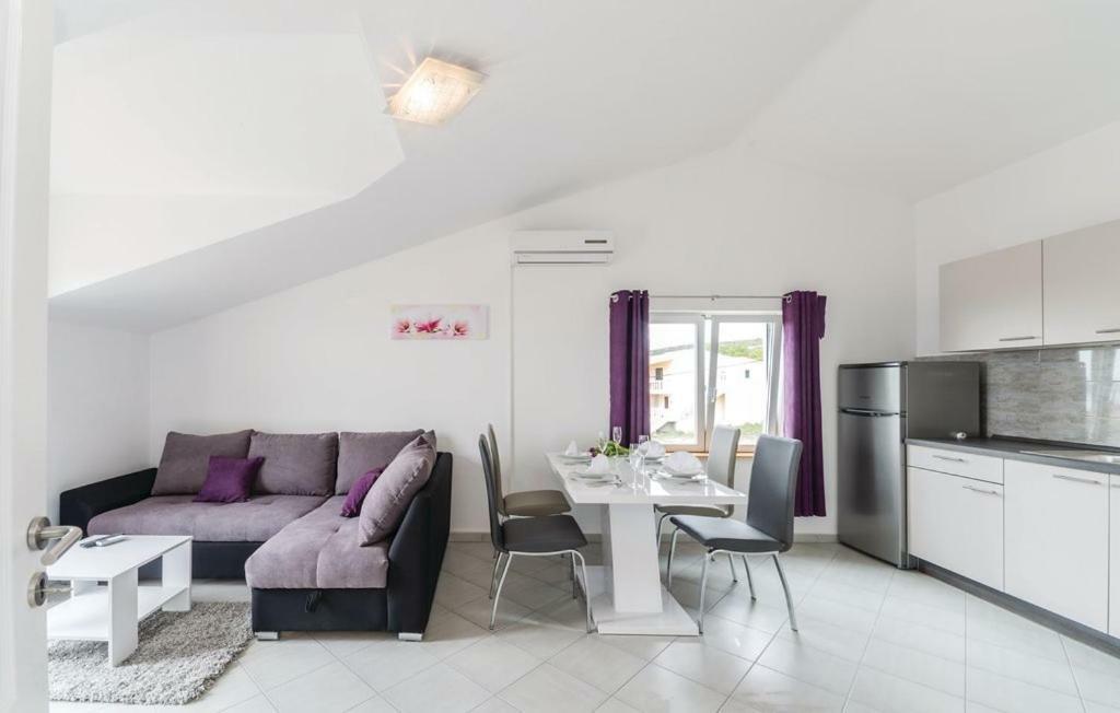 Apartment Magdalena Maslenica